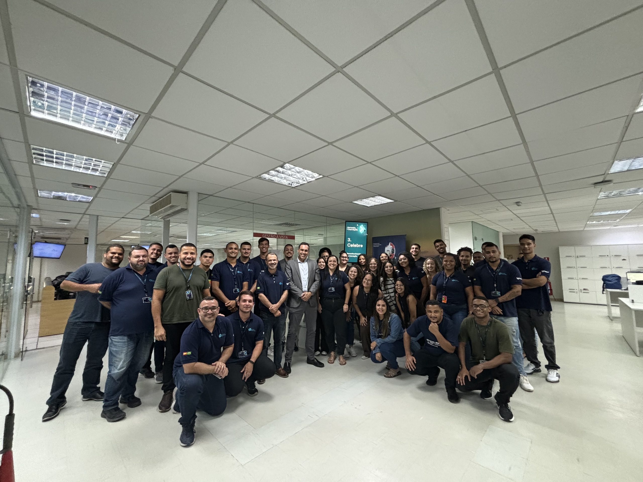 Servicos-Comerciais-atendimento-a-clientes-e-urgencias-scaled-1